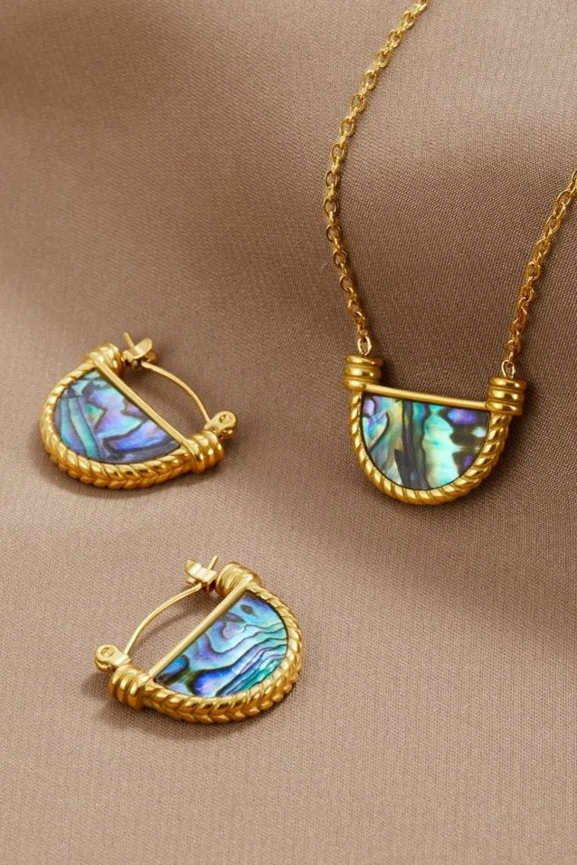 Collier en Coquillage Turquoise de la Cte Amalfitaine