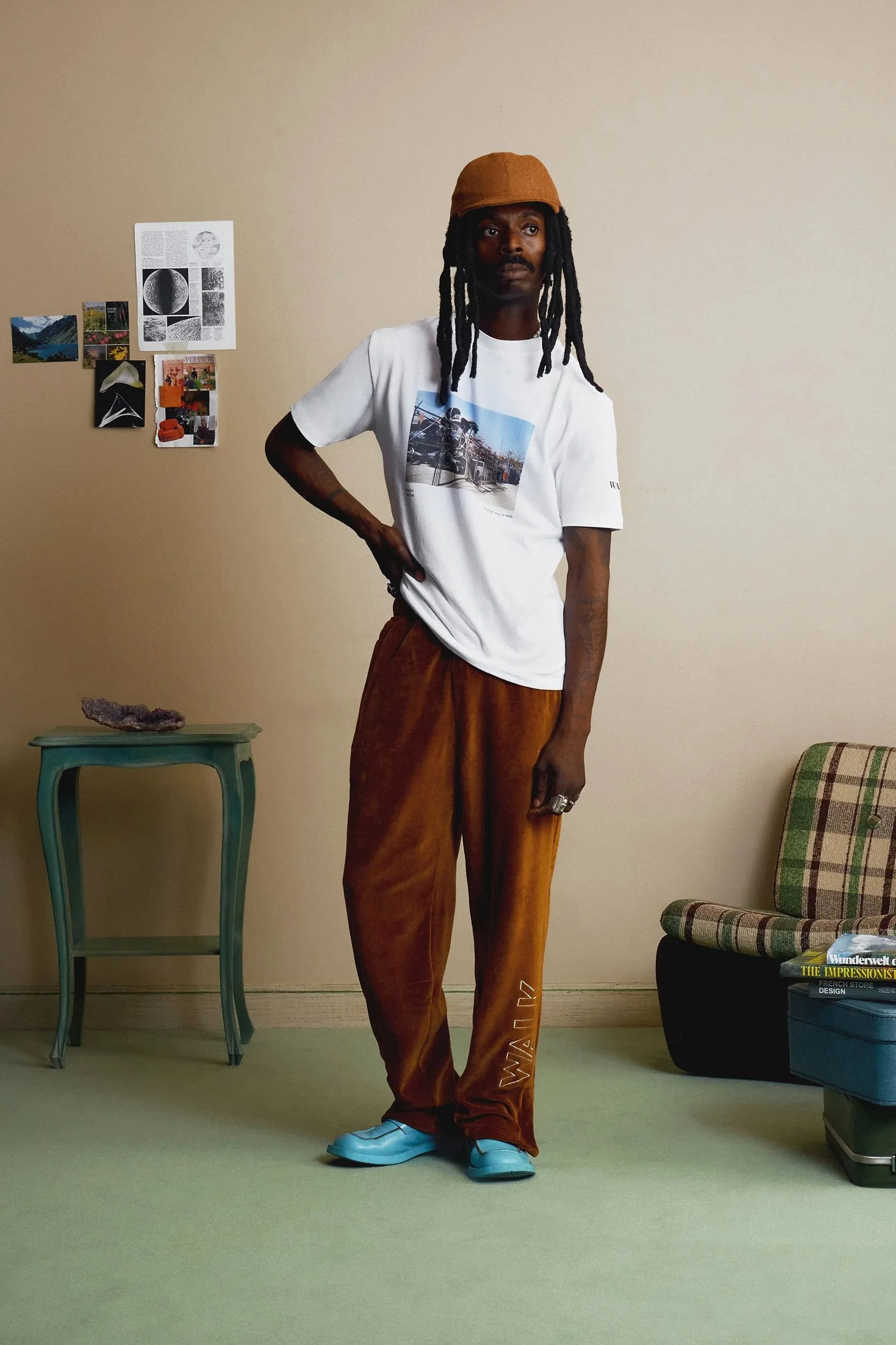 LE JOGGING DE VELOURS MARRON