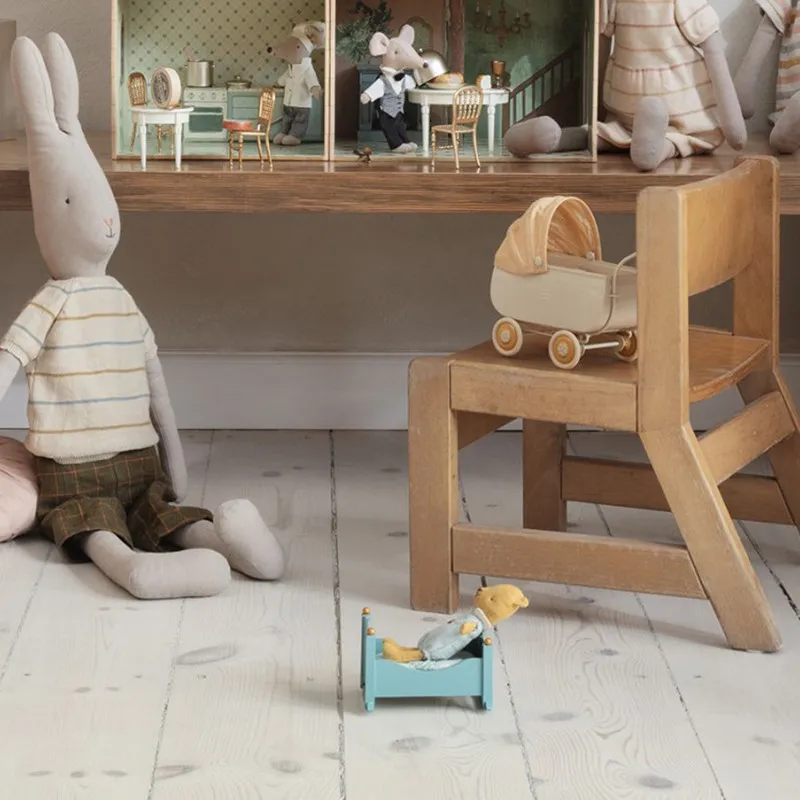 MAILEG - PETIT LIT A BASCULE EN BOIS BLEU - littlecasba.com