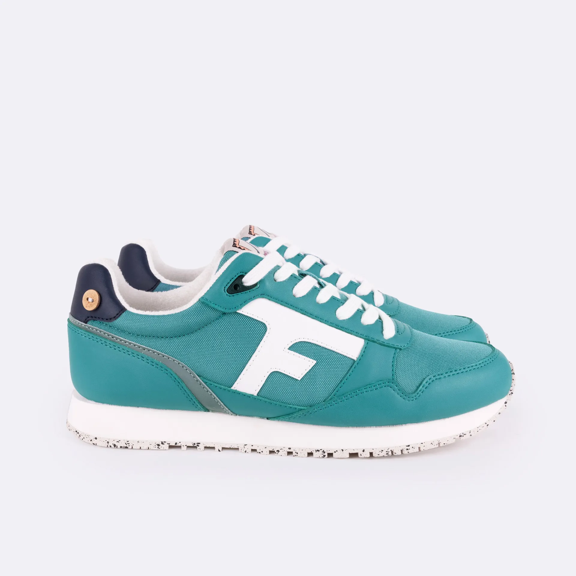 Runnings turquoise en coton et cuir recyclé Elm FAGUO
